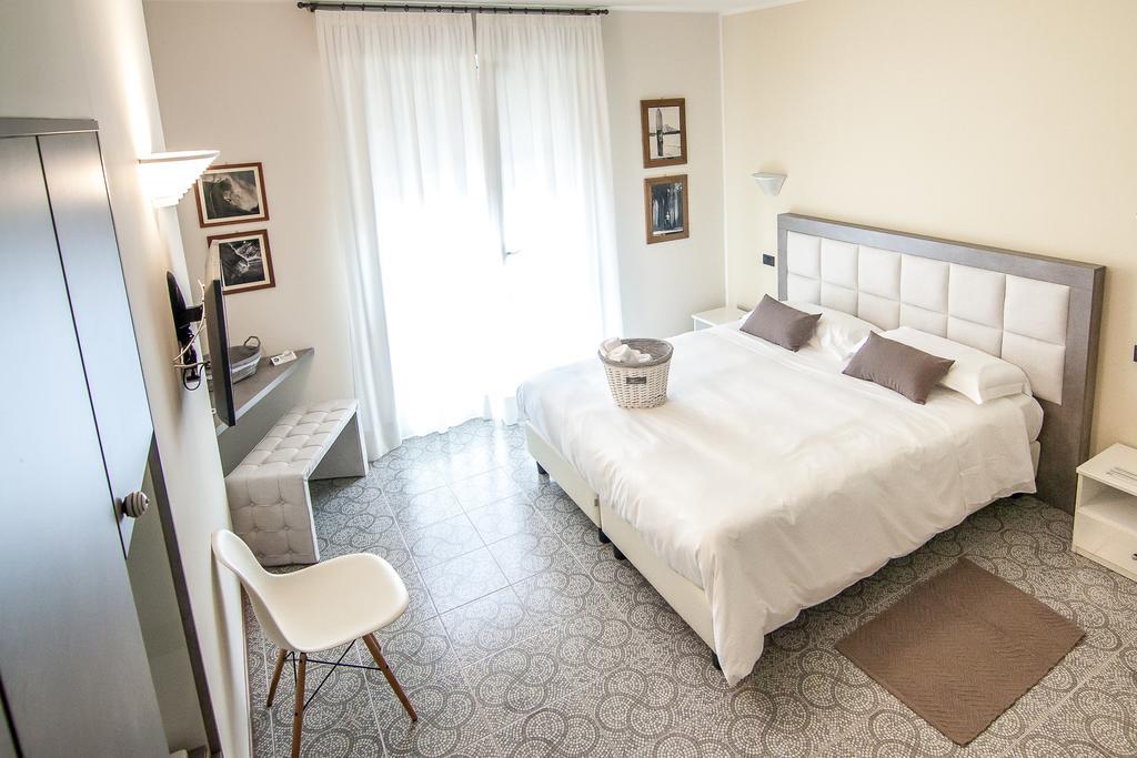 Hotel Le Vigne Di Corvino Casteggio Exteriér fotografie